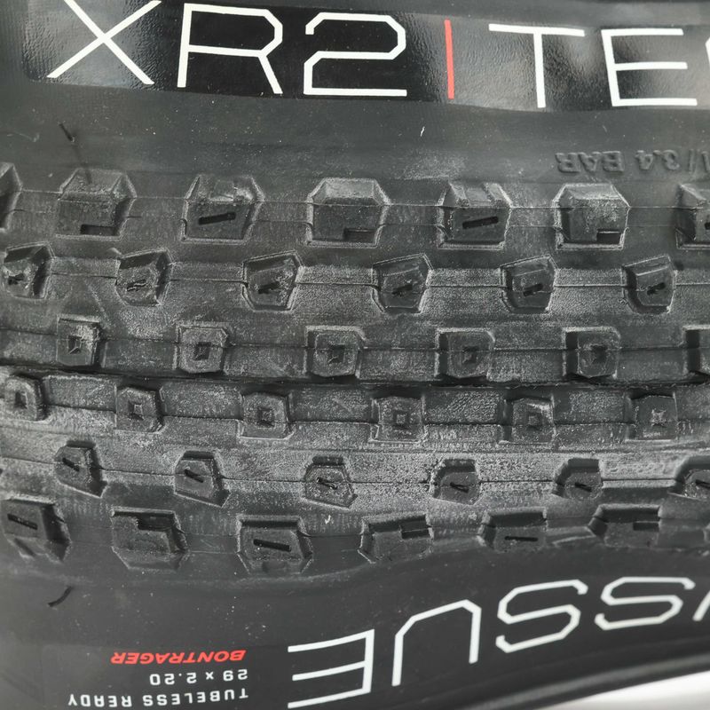 Pneu Bontrager R2 700x28 Em Estado De Novo Preto | Parcelamento sem juros